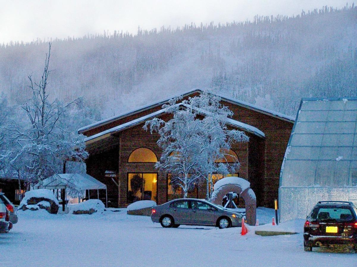 Chena Hot Springs Resort Buitenkant foto